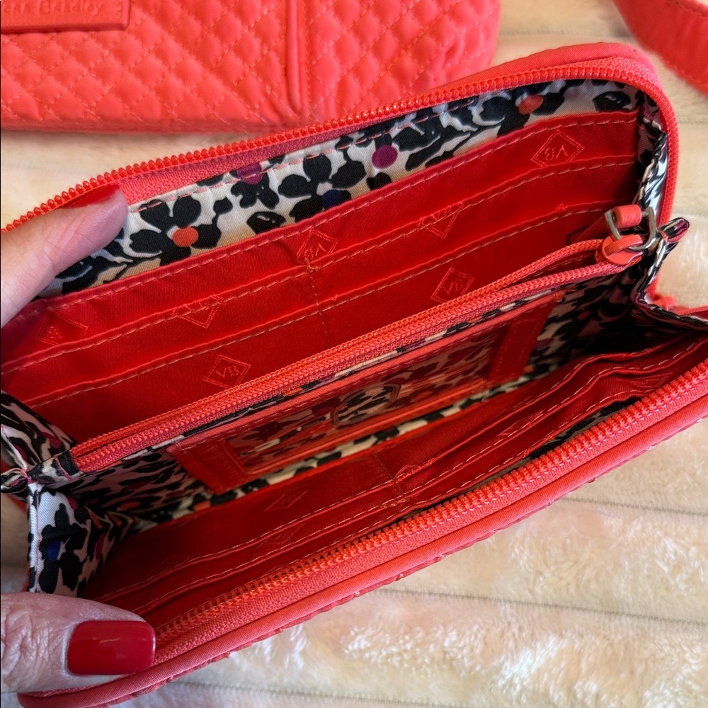 Vera Bradley Coral Quilted Crossbody Bag and matching Wallet set! - Picture 3 of 9